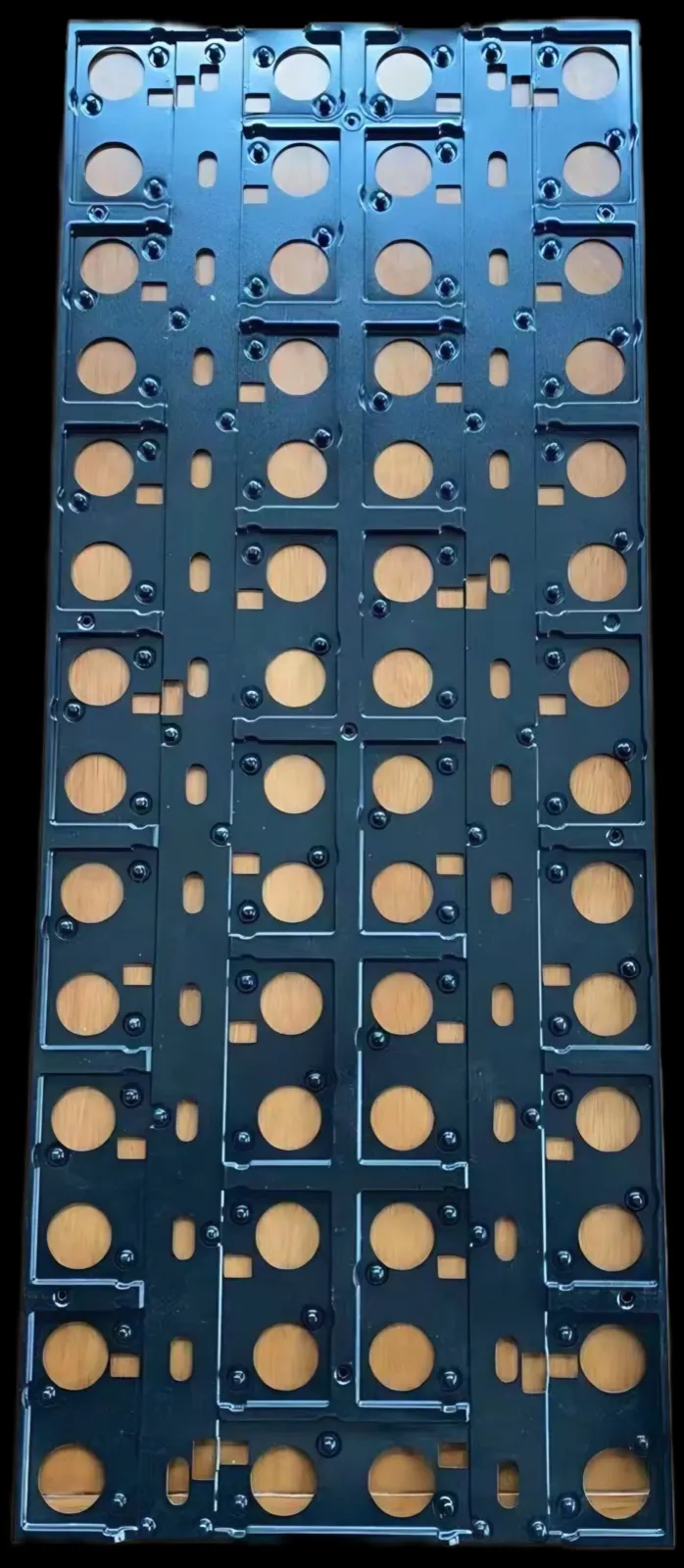 Large-format multi-cell vacuum-formed PC-FR V0 CCS tray with bus-bar apertures
